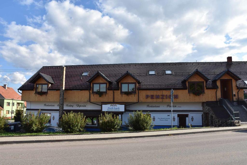 Penzion U Holuba Hradcovice Екстер'єр фото
