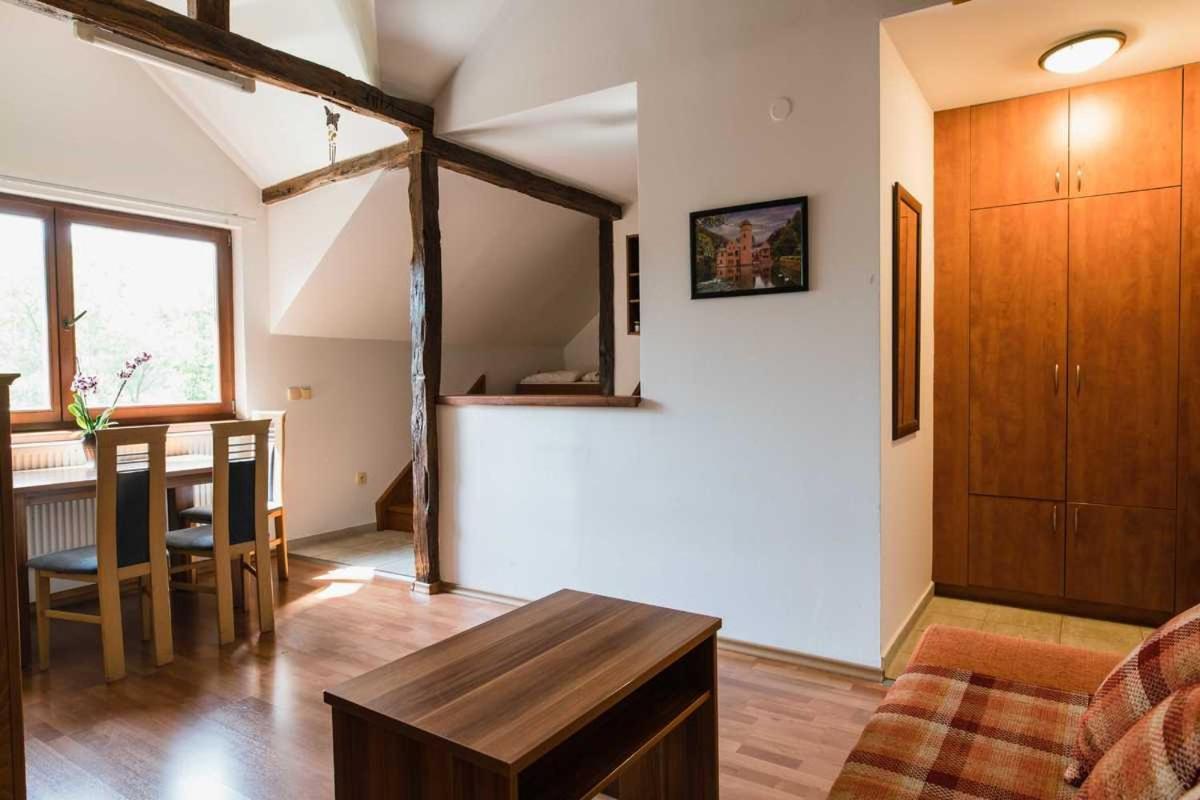 Penzion U Holuba Hradcovice Екстер'єр фото